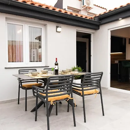 88 - Rooftop Jacuzzi & Terrace *