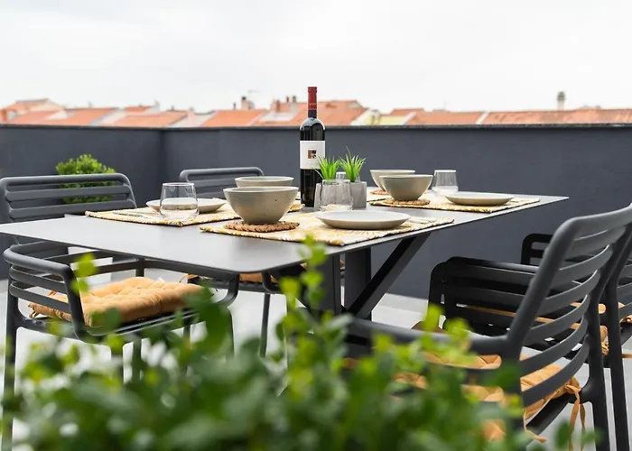 Апартаменты 88 - Rooftop Jacuzzi & Terrace *