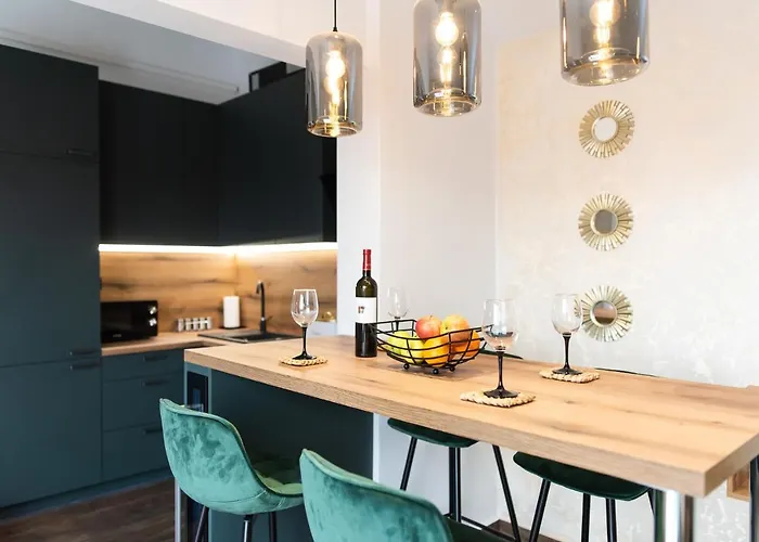 88 - Rooftop Jacuzzi & Terrace * Задар