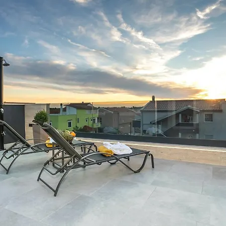 88 - Rooftop Jacuzzi&terrace