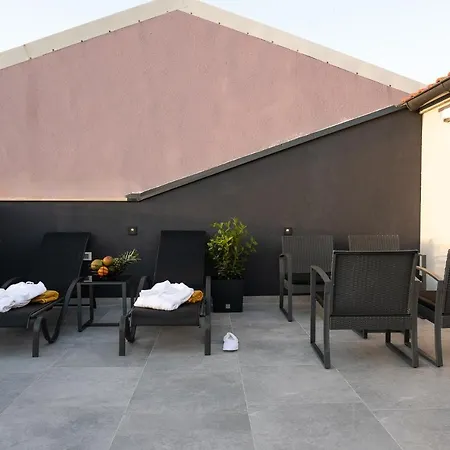 88 - Rooftop Jacuzzi & Terrace *