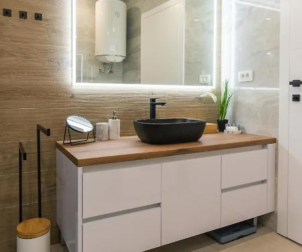 Apartment 88 - Rooftop Jacuzzi & Terrace Zadar